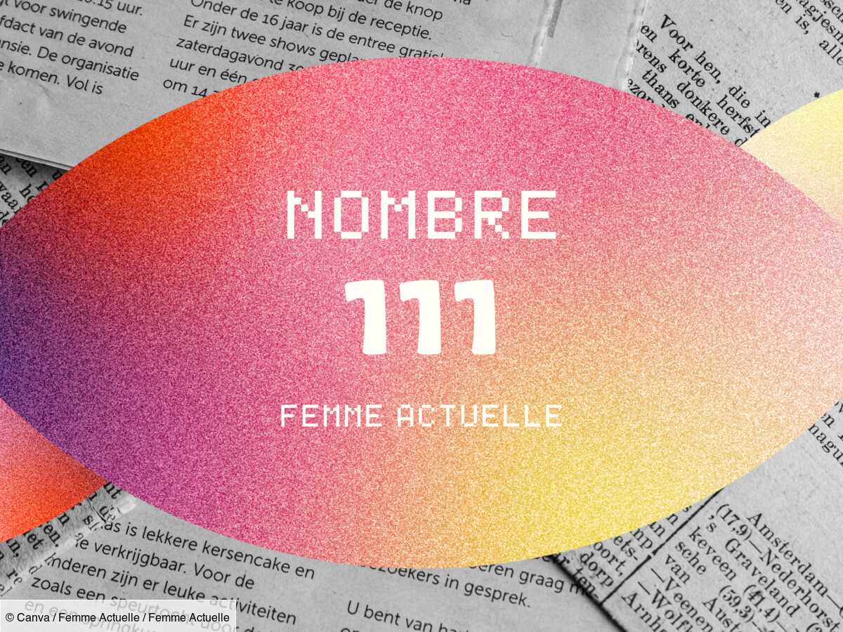 Le nombre 111 affiché sur une horloge numérique, symbole de synchronicité